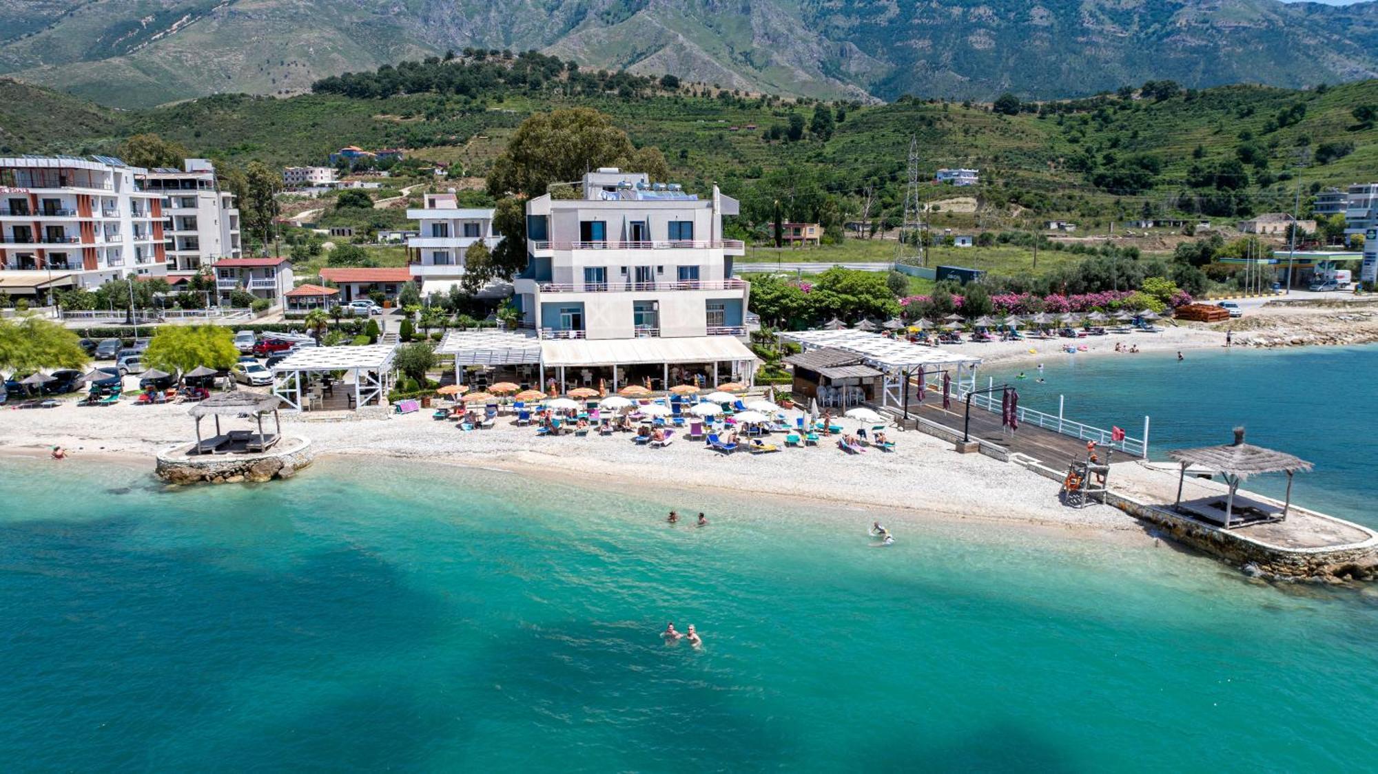 Grand Hotel Aita Radhimë Exteriér fotografie