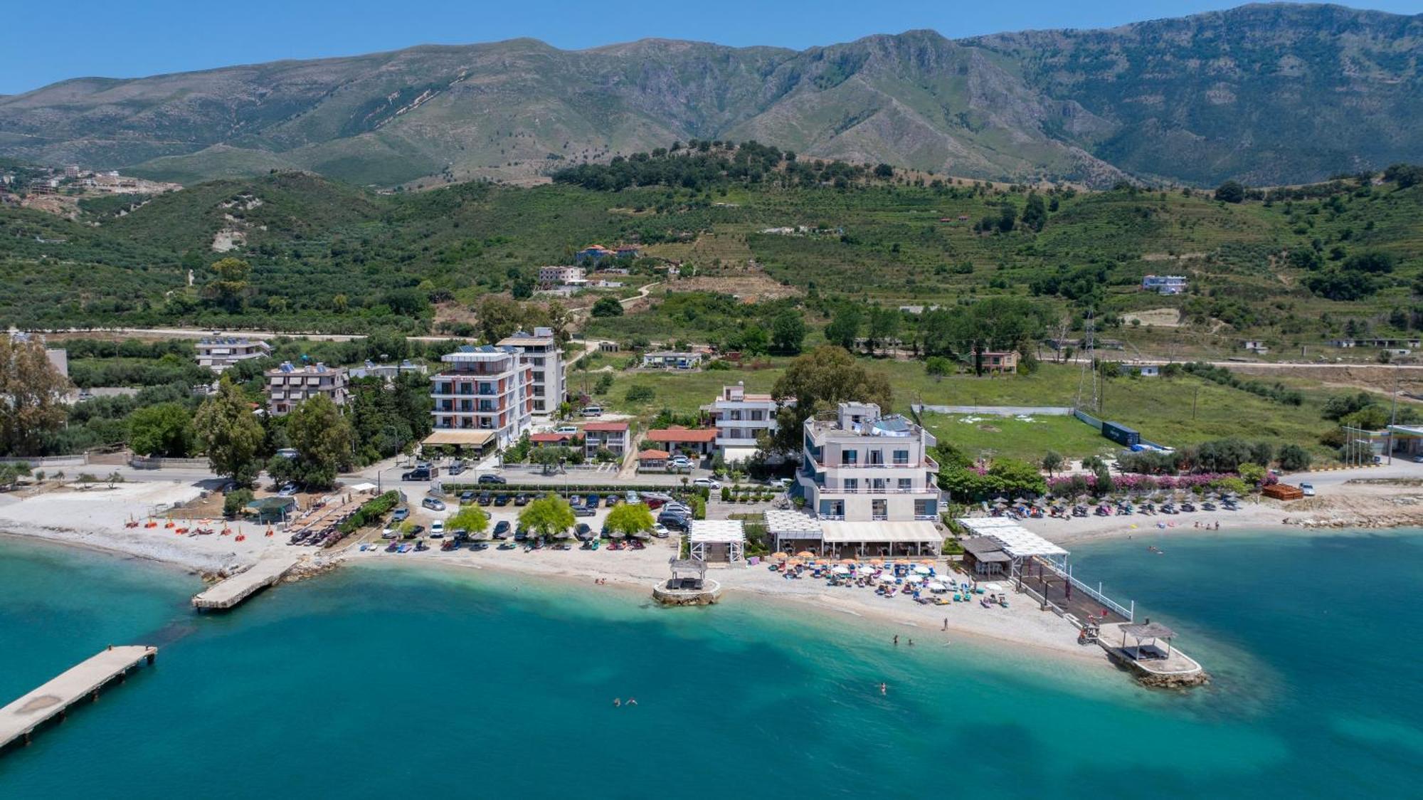 Grand Hotel Aita Radhimë Exteriér fotografie