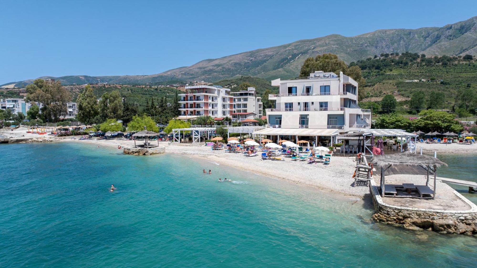 Grand Hotel Aita Radhimë Exteriér fotografie