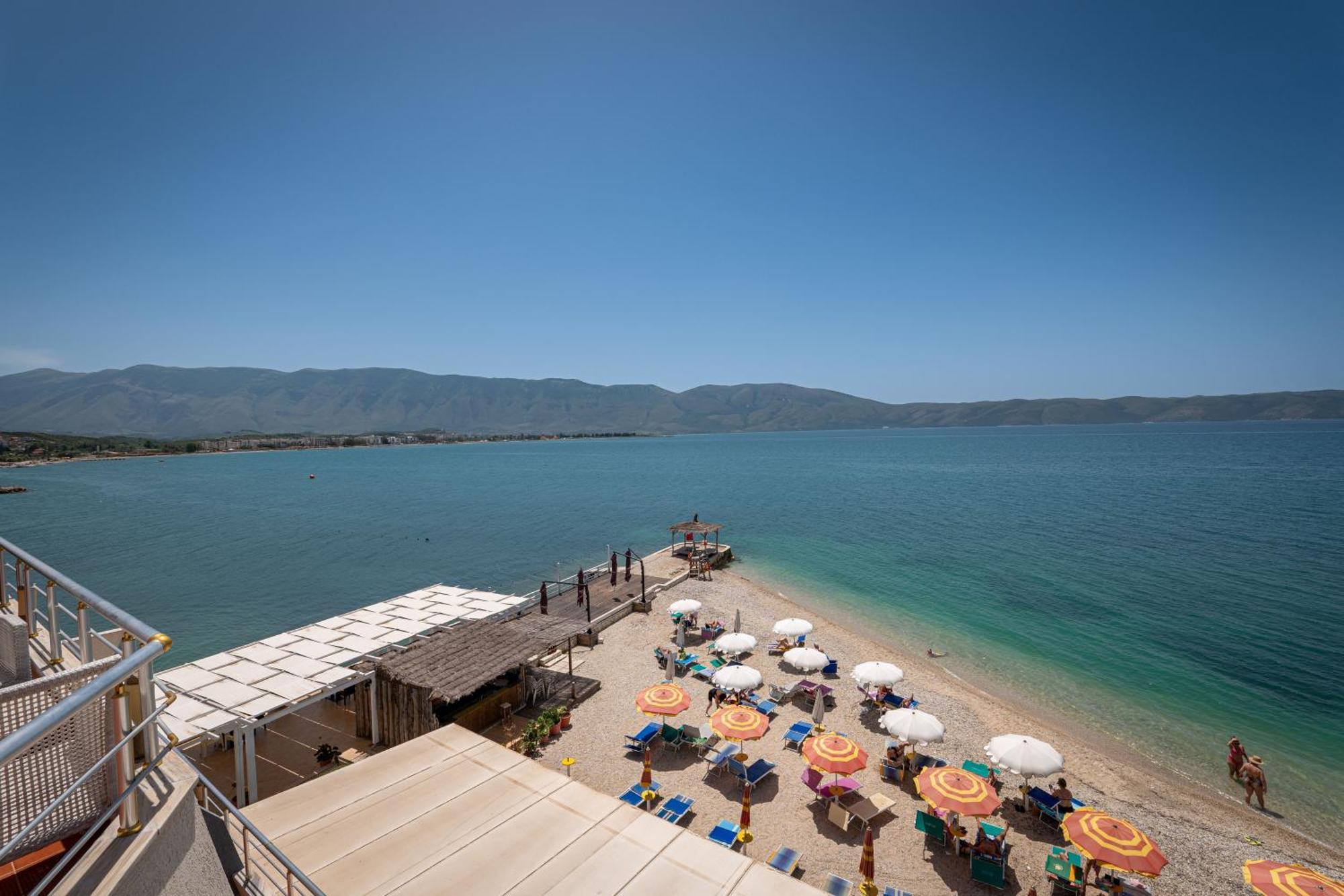 Grand Hotel Aita Radhimë Exteriér fotografie