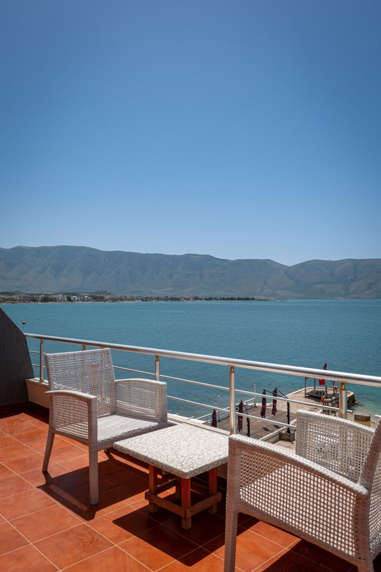 Grand Hotel Aita Radhimë Exteriér fotografie