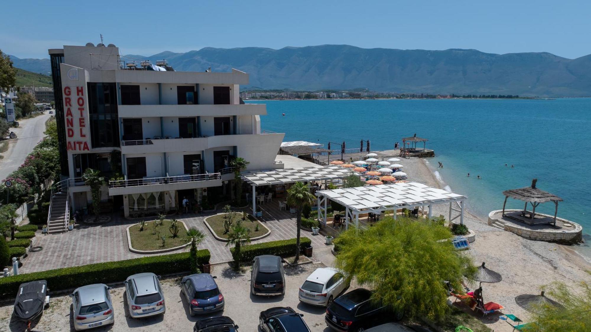 Grand Hotel Aita Radhimë Exteriér fotografie