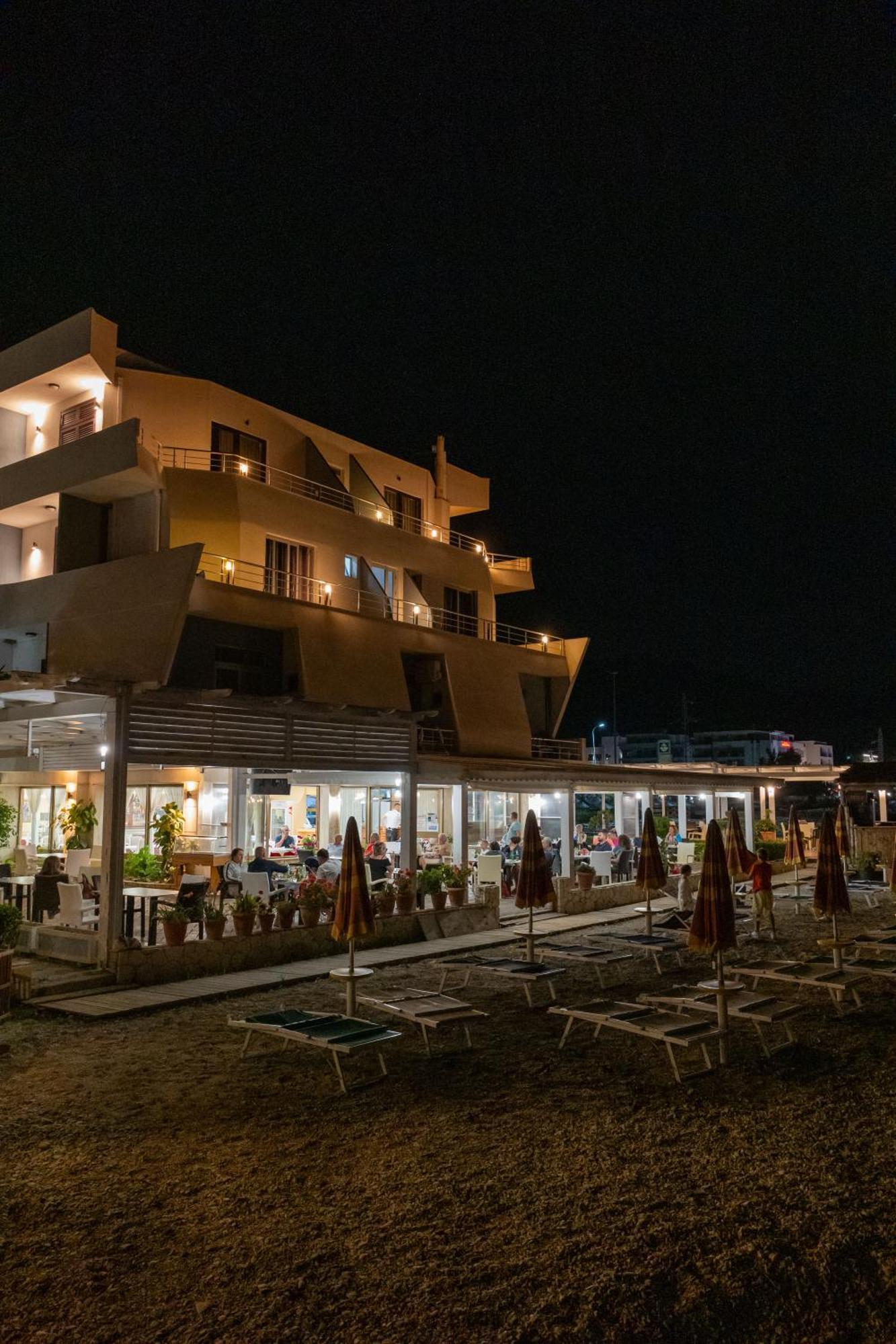 Grand Hotel Aita Radhimë Exteriér fotografie